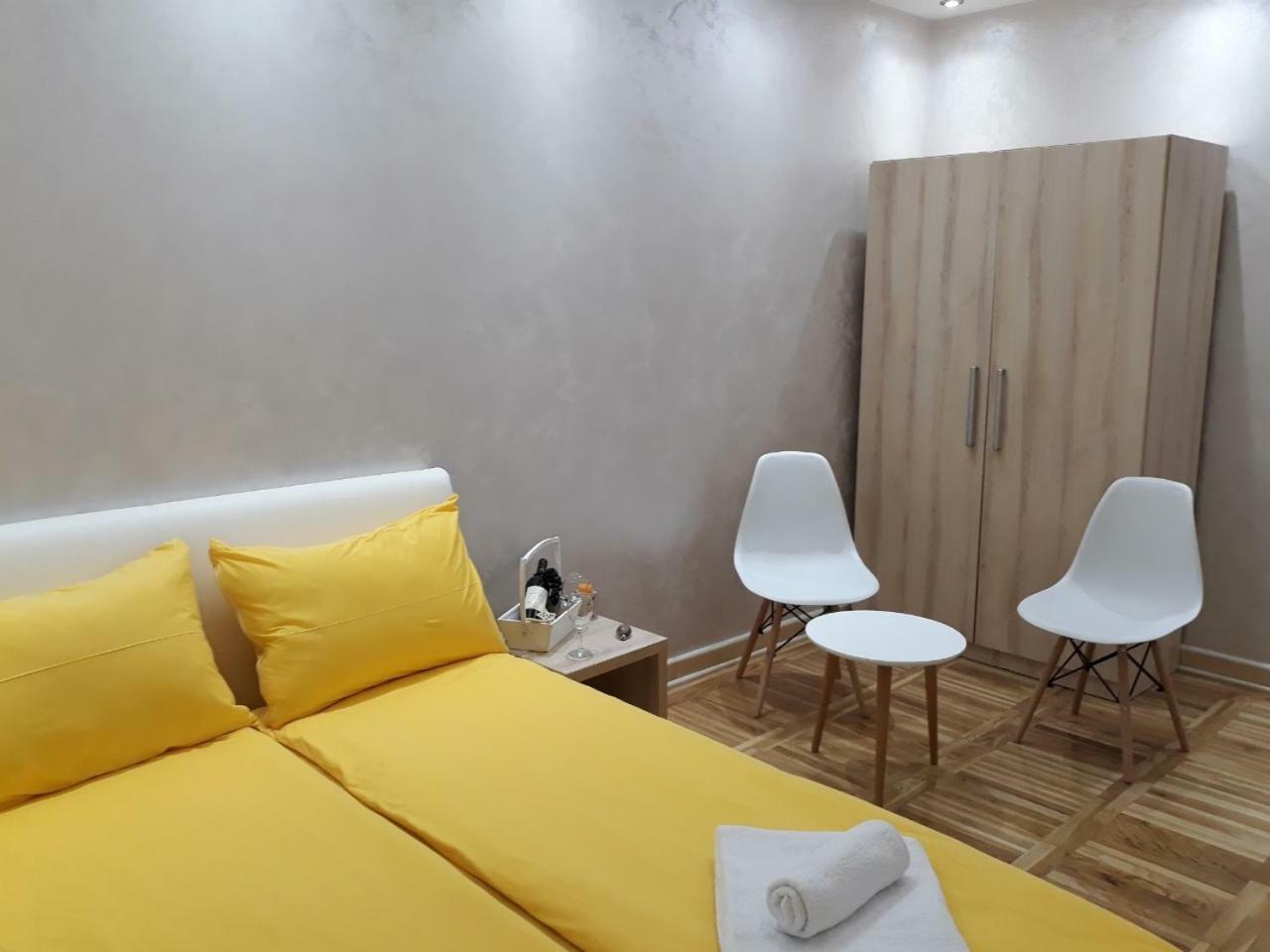 בלגרד Sweet Yellow Apartment מראה חיצוני תמונה